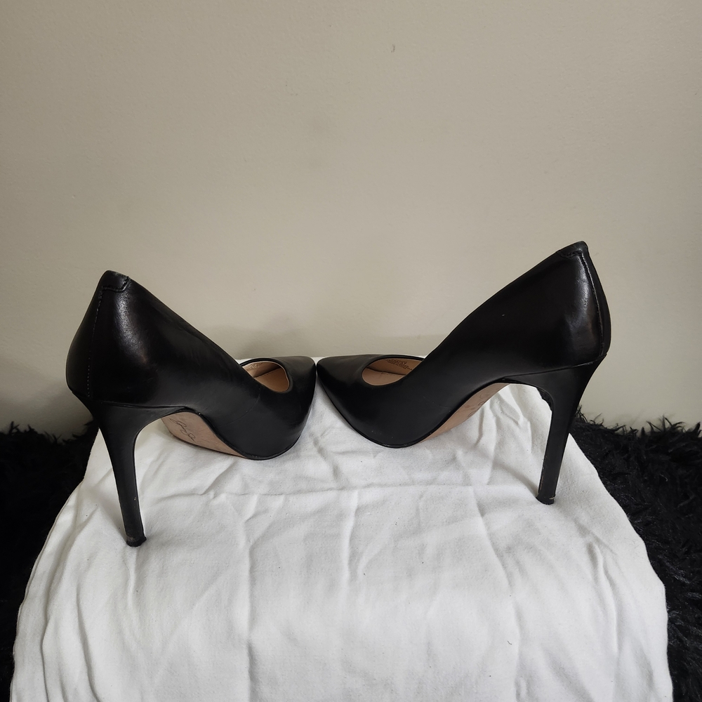 Jessica Simpson Black Stiletto Heels